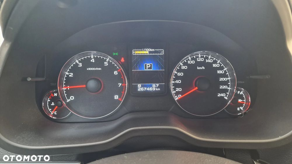 Subaru Legacy - 22