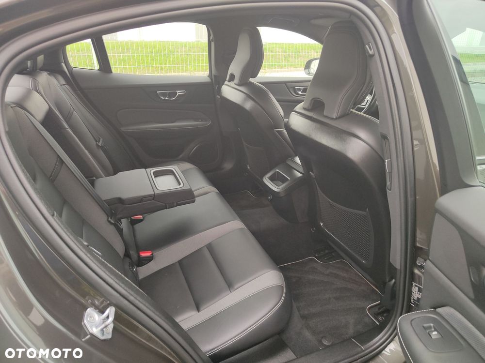 Volvo S60 B4 B Geartronic RDesign - 13