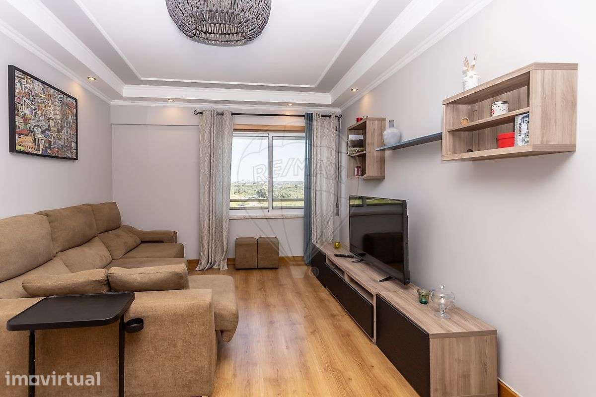Apartamento T2 para arrendamento - Grande imagem: 2/23