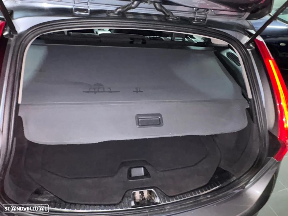 Volvo V60 2.0 D2 Summum Geartronic - 33