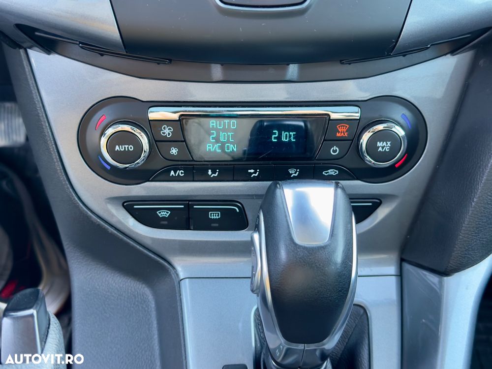 Ford Focus 2.0 TDCI DPF Powershift Titanium - 13