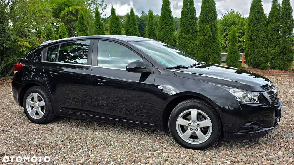 Chevrolet Cruze - 18