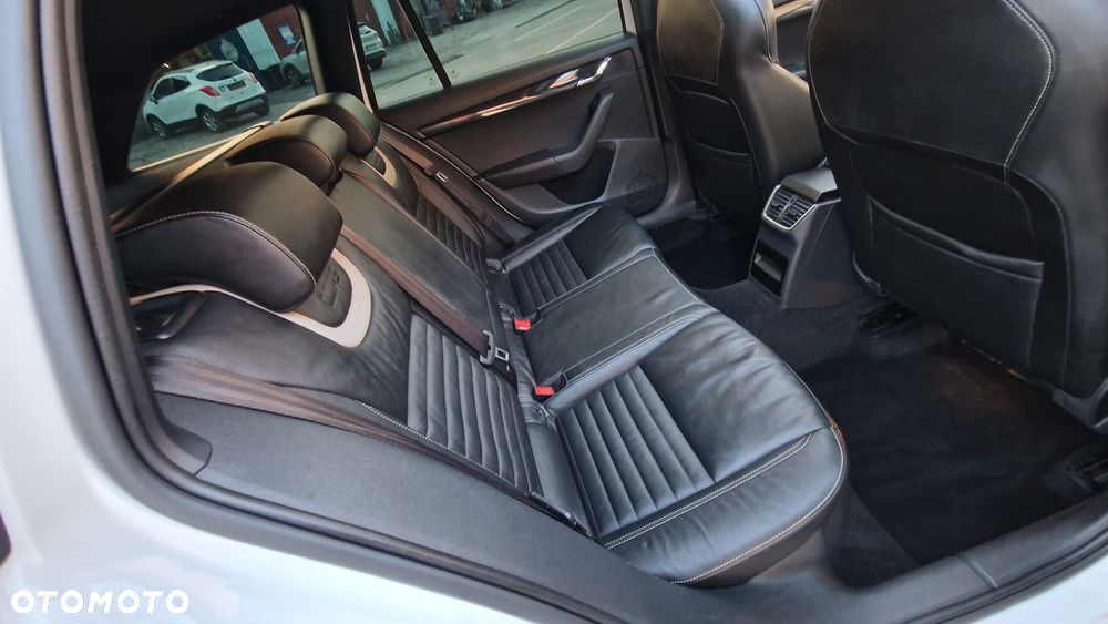 Skoda Octavia 2.0 TDI (Green tec) DSG RS - 21