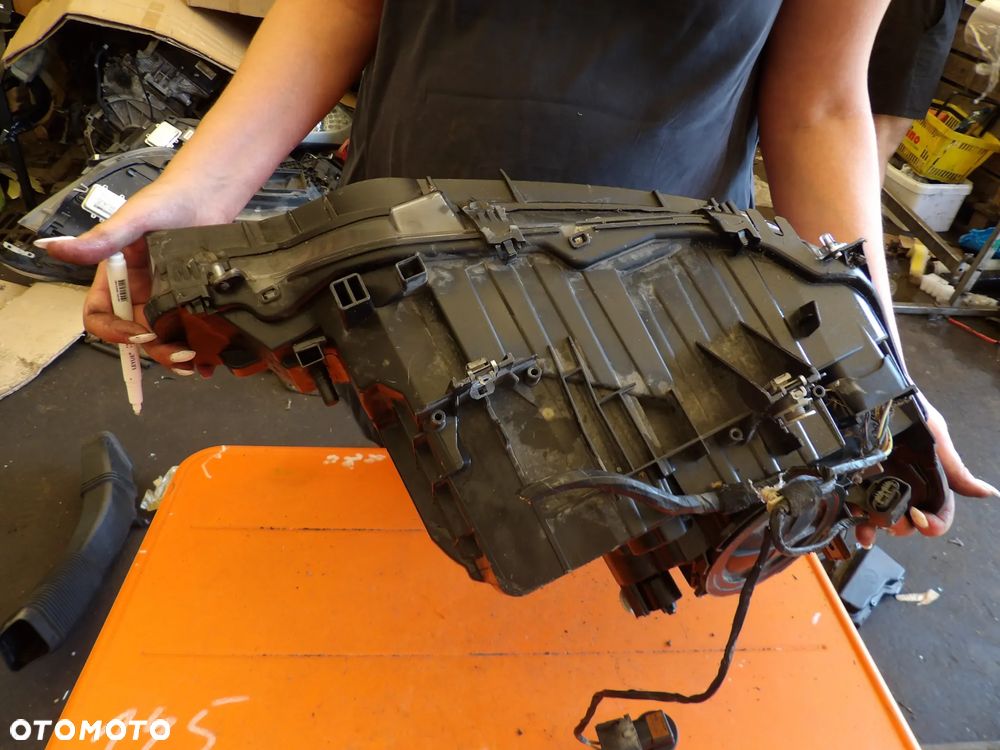 BMW - F30 - H7 - LEWA LAMPA PRZEDNIA - UK - 7259539 - 5