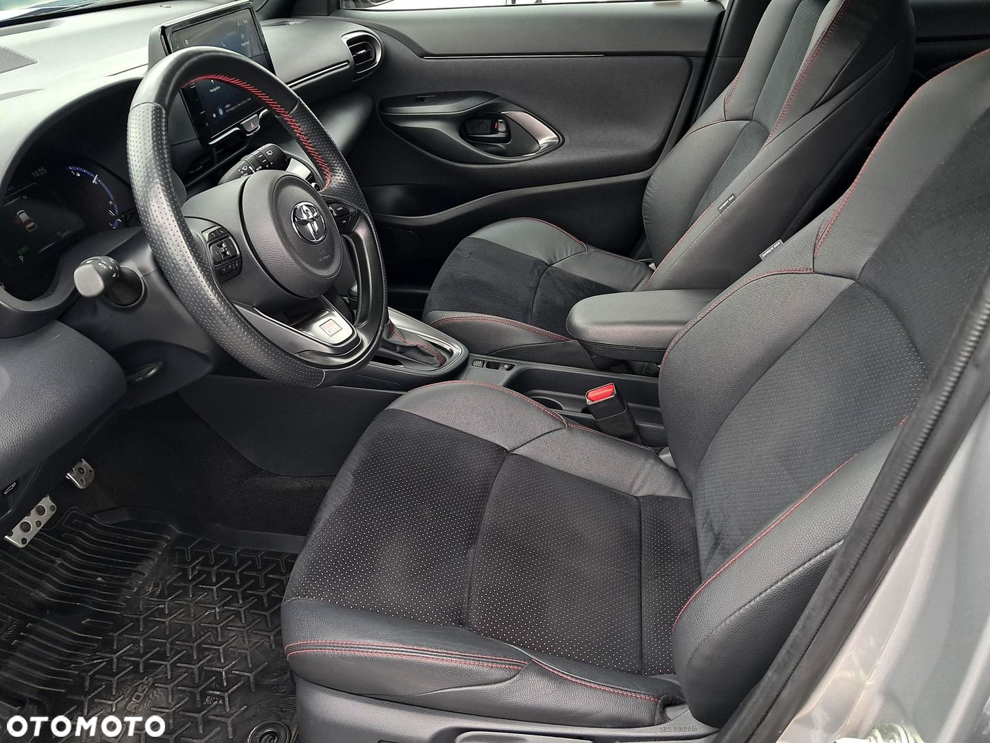 Toyota Yaris Cross - 14