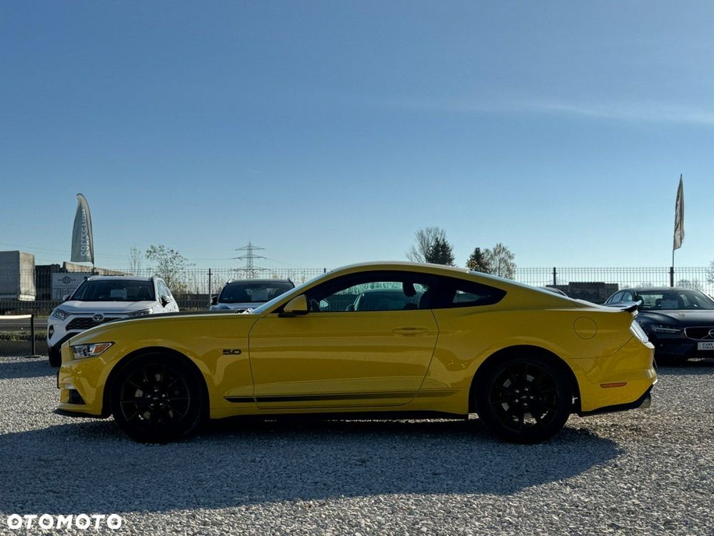 Ford Mustang - 7