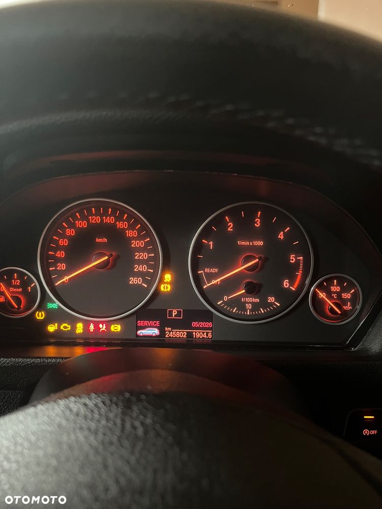 BMW Seria 3 318d DPF - 25