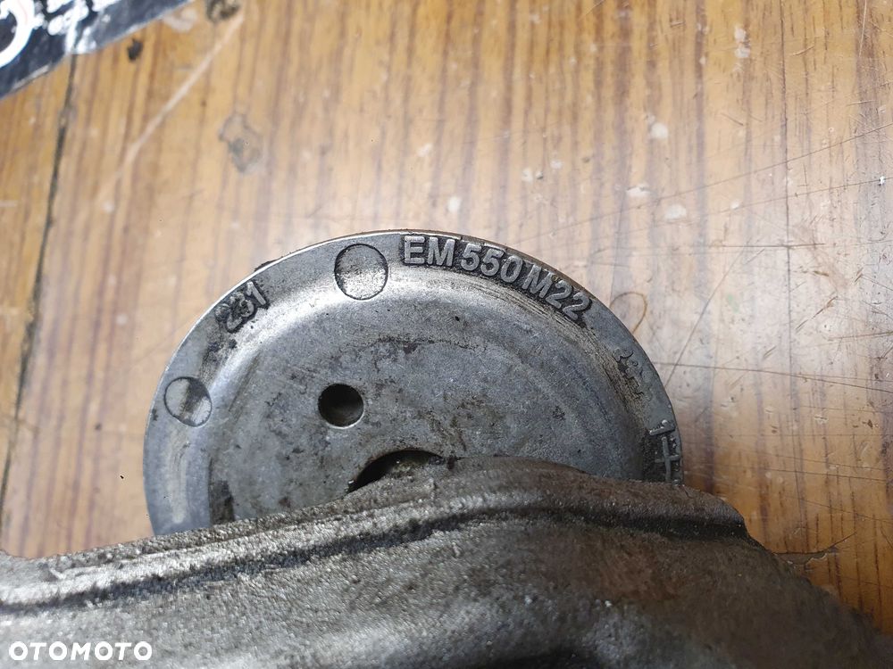 Łapa 8E0399115K Podpora Skrzyni Biegow Mocowanie Poduszka Wspornik Audi A4 B6 B7 - 7