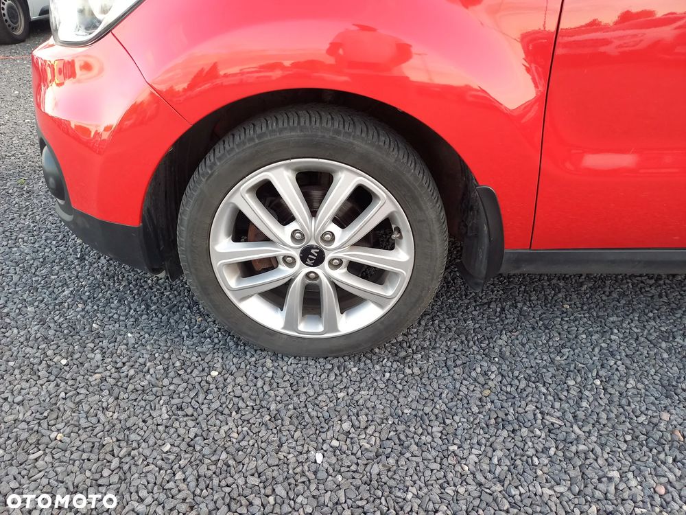Kia Soul 1.6 CRDI Dream Team Edition - 13