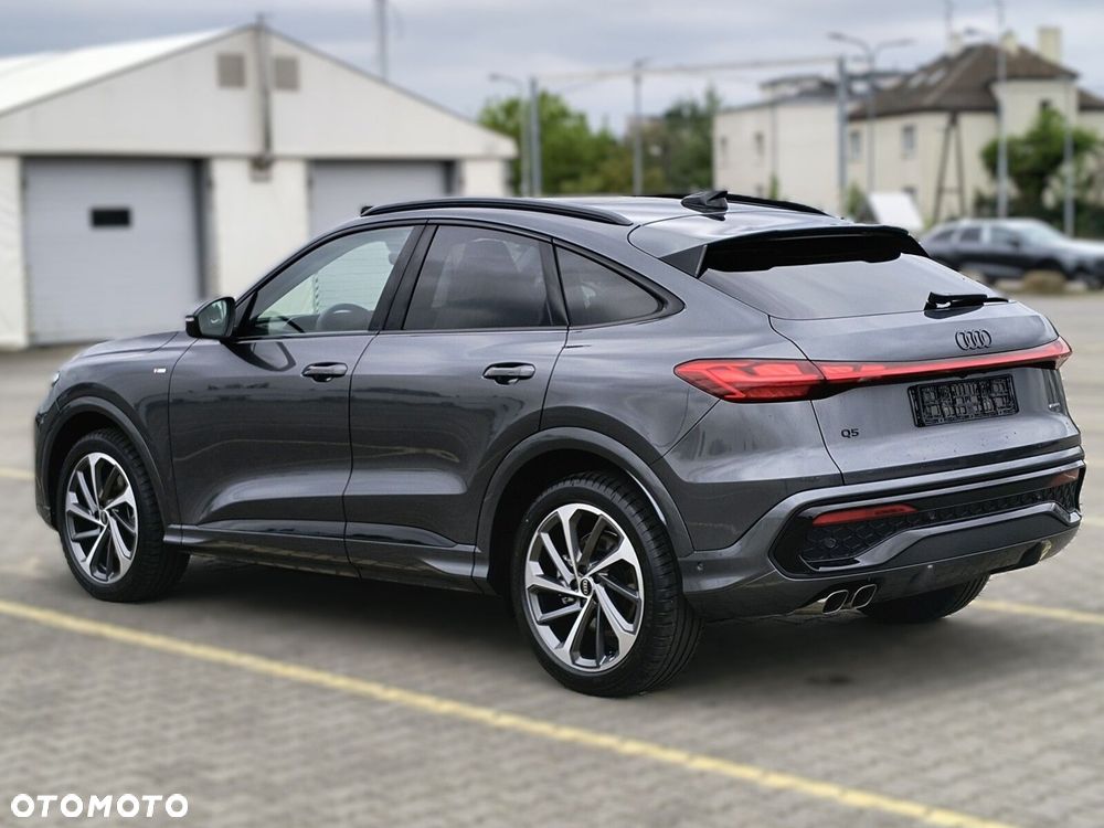 Audi Q5 Sportback - 5