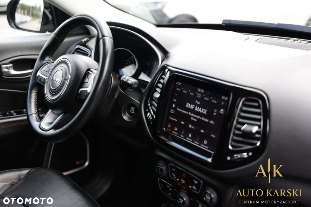 Jeep Compass - 22