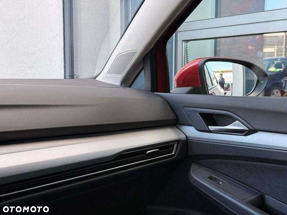 Volkswagen Golf 1.5 TSI Special Edition - 16