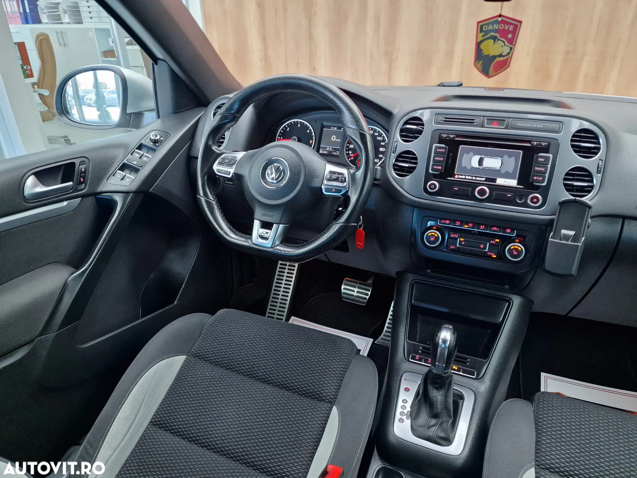 Volkswagen Tiguan 2.0 TDI 4Motion DSG BMT Sport & Style - 17