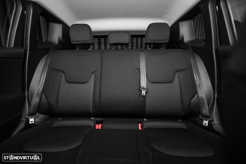 Jeep Renegade 1.4 MultiAir DSG Longitude - 39