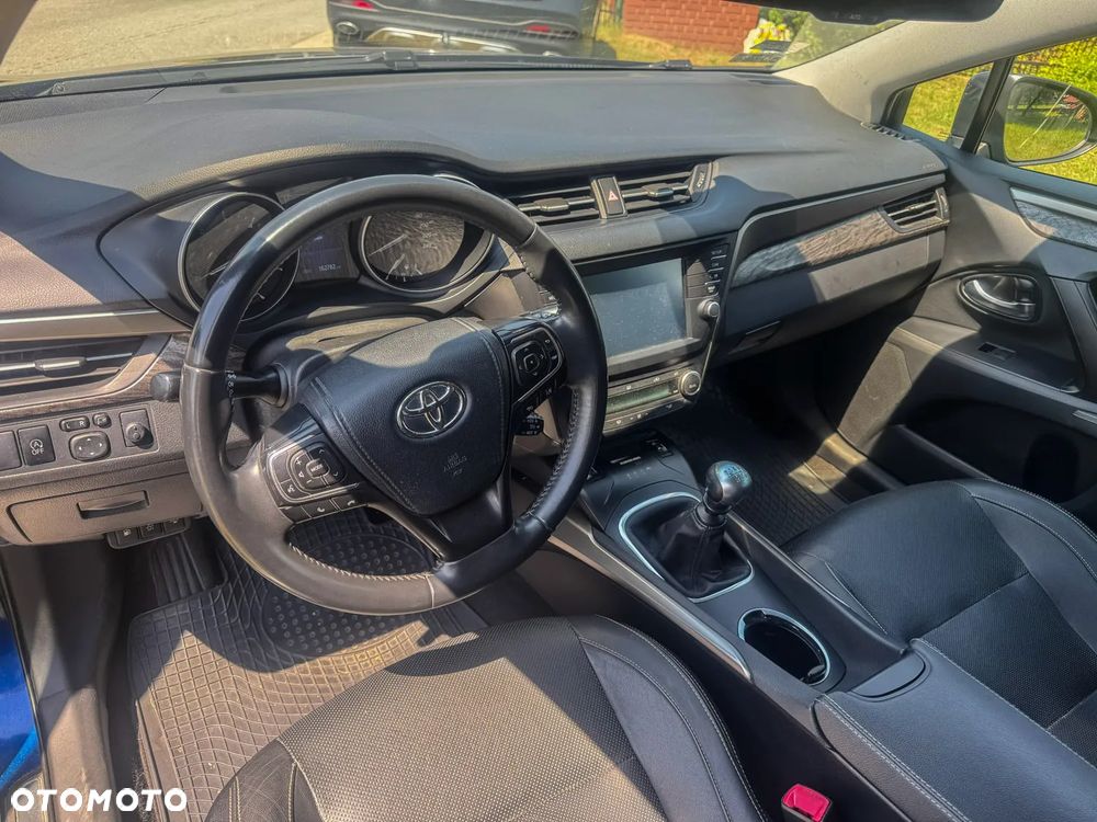 Toyota Avensis 2.0 D-4D Prestige - 4