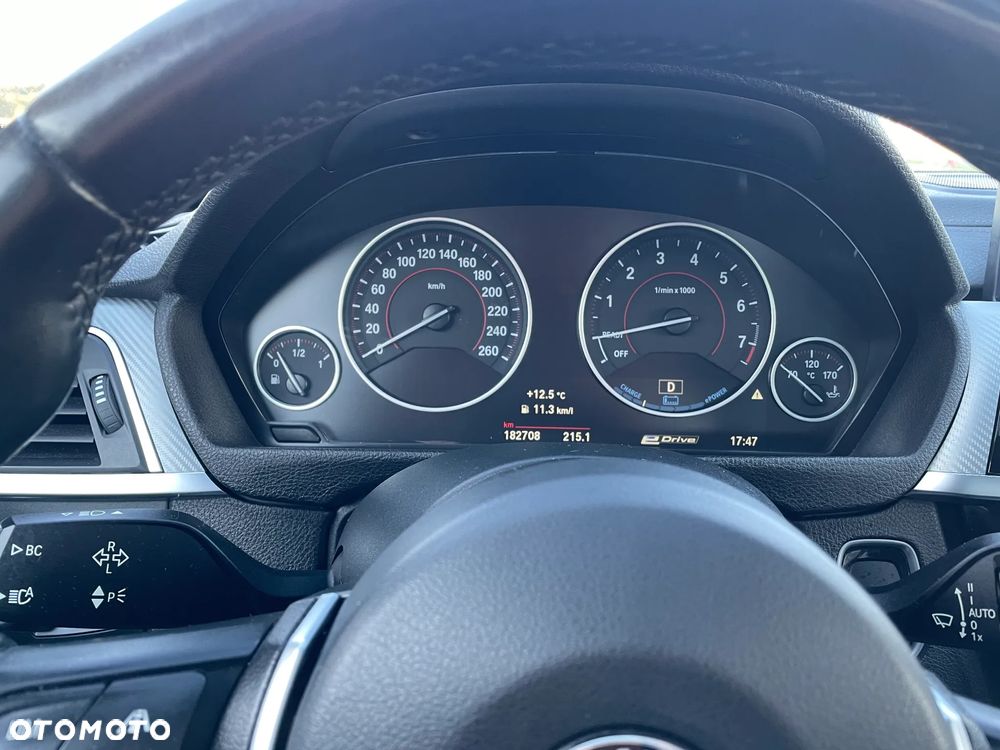 BMW Seria 3 330e iPerformance M Sport Shadow - 23