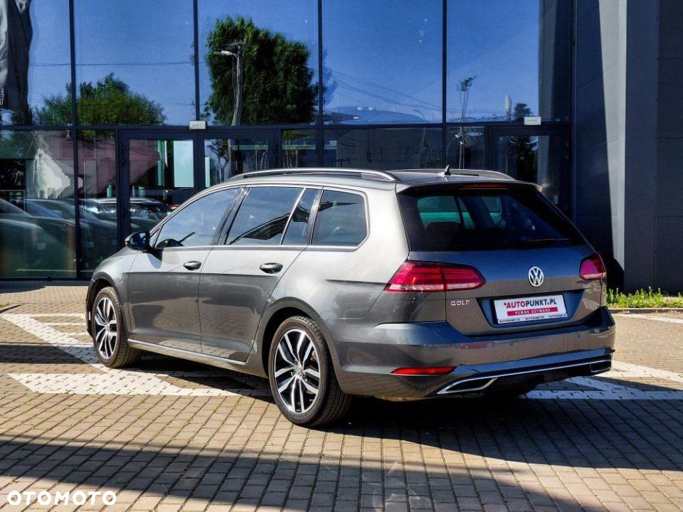 Volkswagen Golf - 4