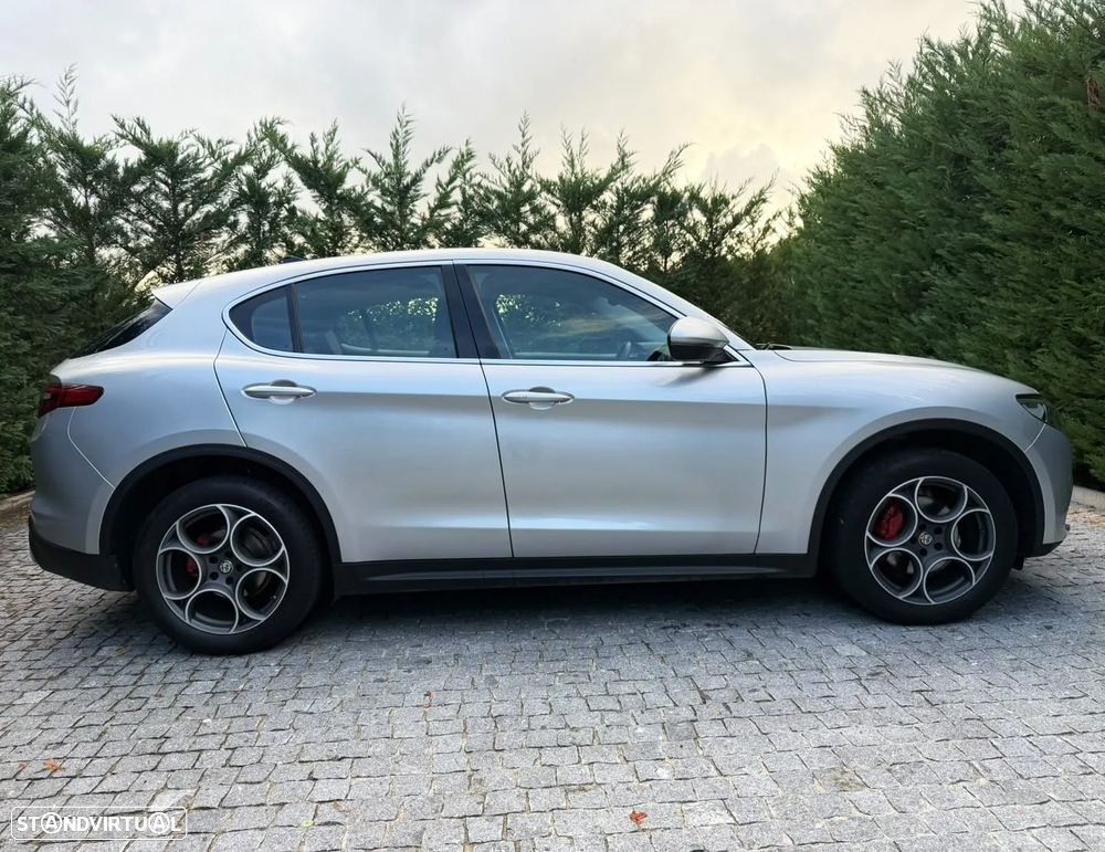 Alfa Romeo Stelvio - 3