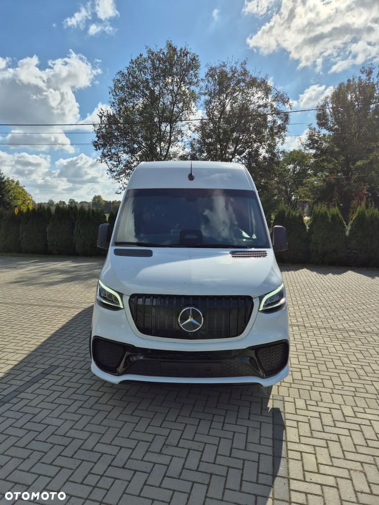 Mercedes-Benz Sprinter - 22