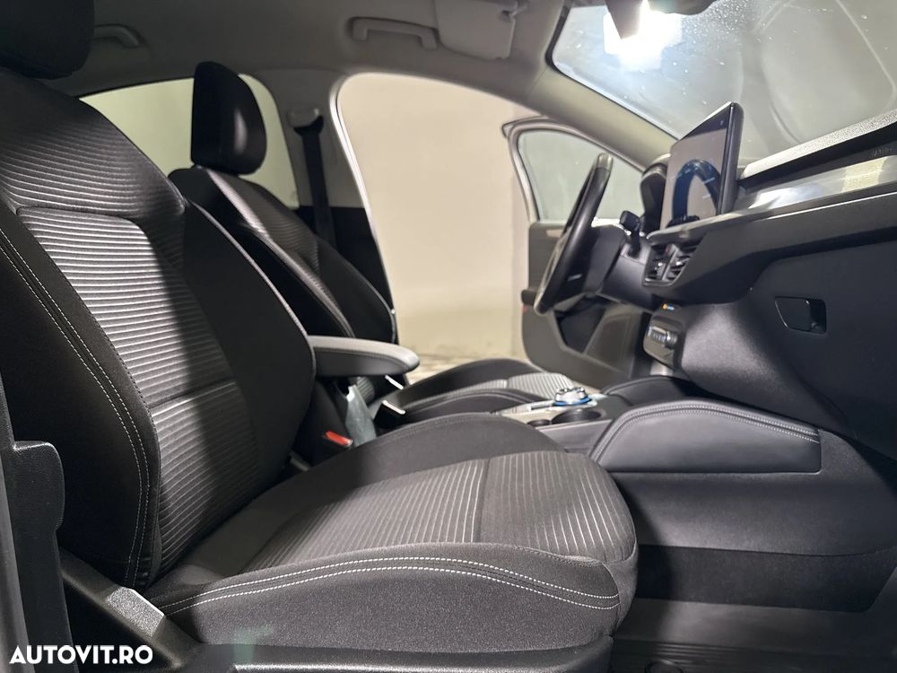 Ford Focus - 12