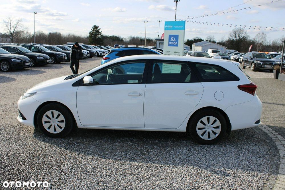 Toyota Auris - 9