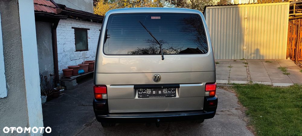 Volkswagen Caravelle - 35