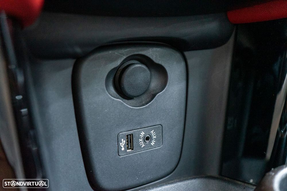 MINI 3 Portas John Cooper Works Auto Desportiva - 32