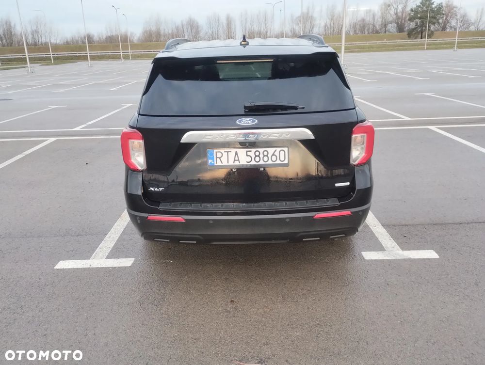 Ford Explorer - 12