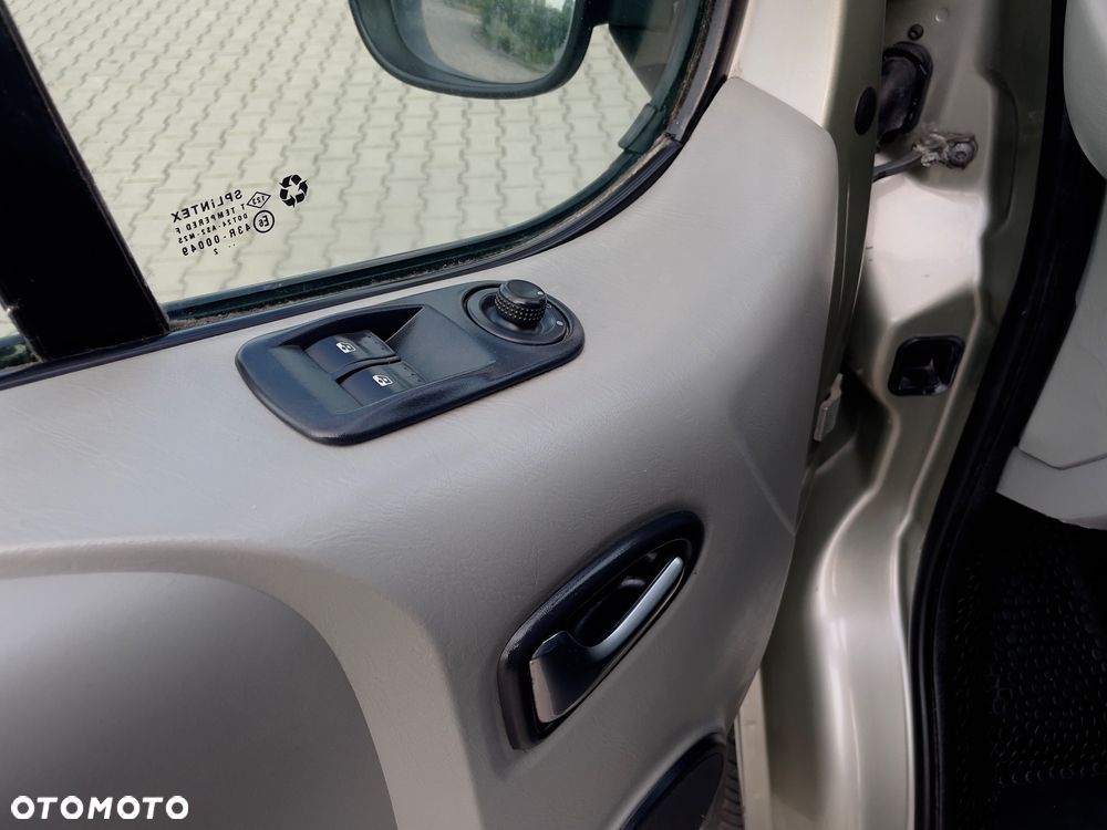 Renault Trafic Passenger Pack Clim - 24