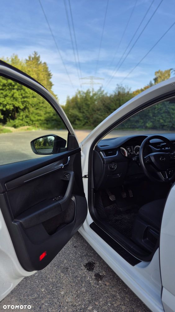 Skoda Octavia 1.5 TSI ACT Style - 6