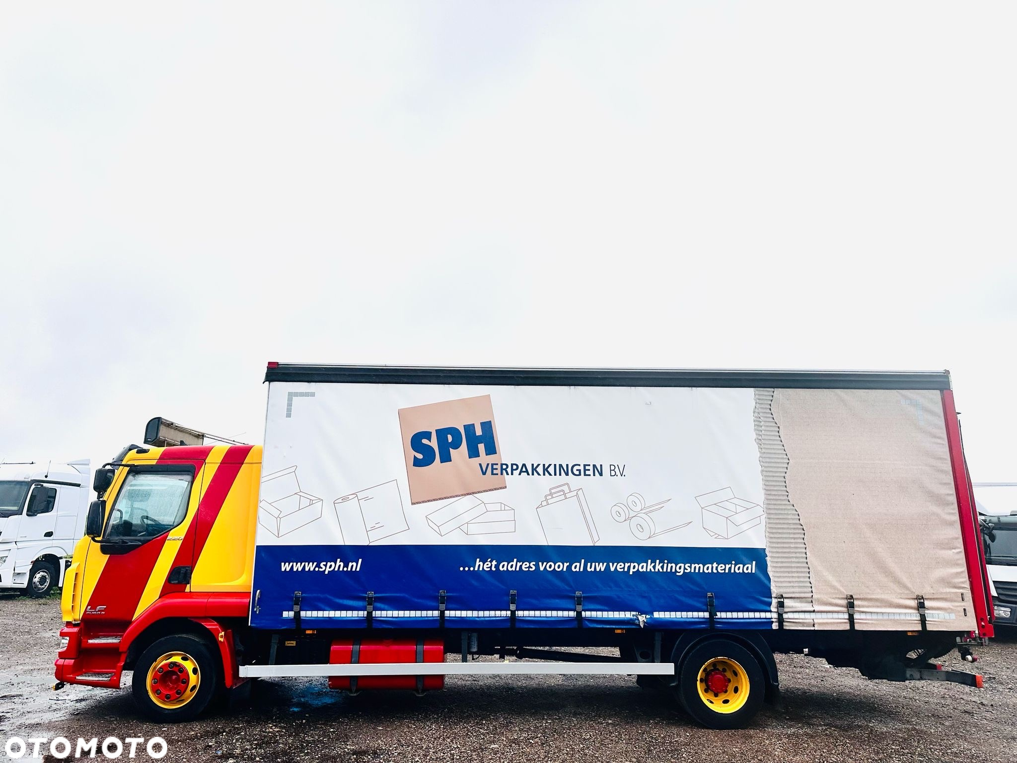 DAF LF 220 / KABINA SYPIALNA / WINDA - 8