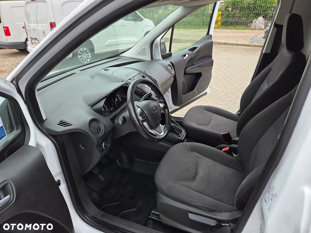 Ford Transit Courier Trend - 12