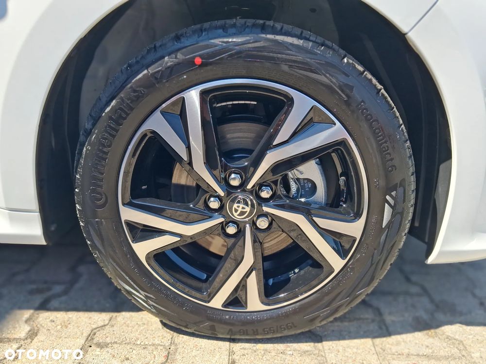 Toyota Yaris Hybrid 1.5 Style - 12