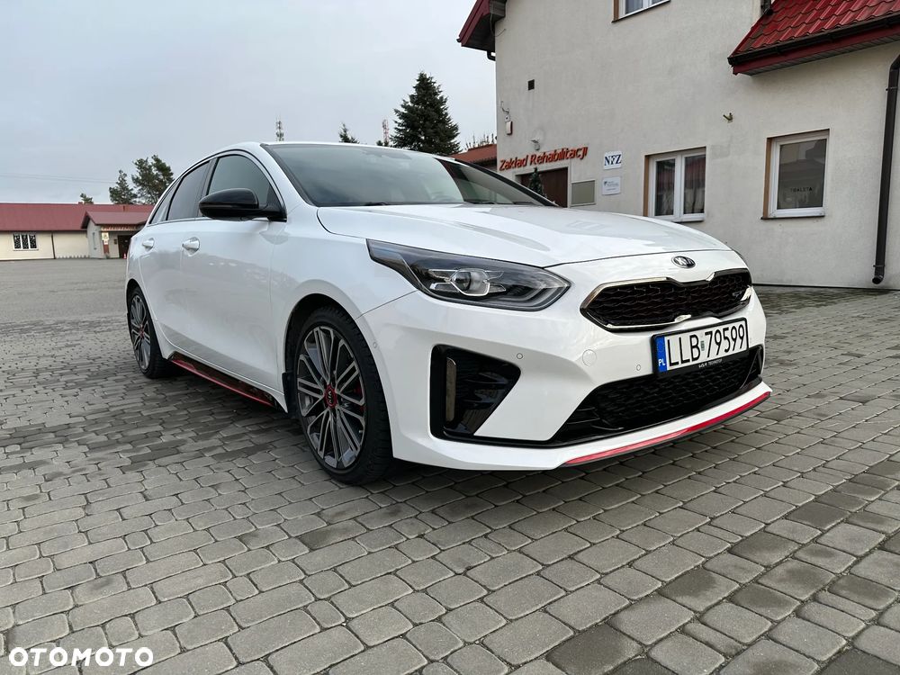 Kia ProCeed - 8