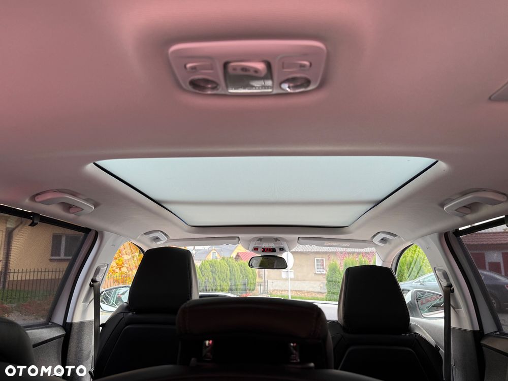 Peugeot 5008 1.6 BlueHDI Allure S&S EAT6 - 32