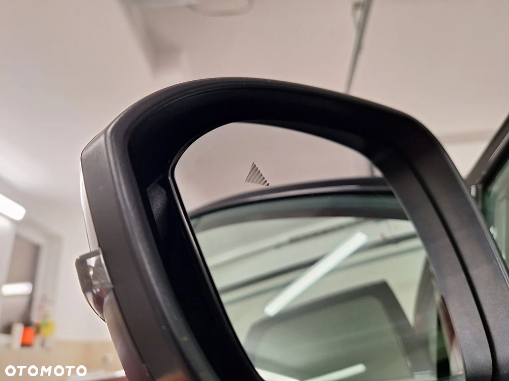 Nissan Qashqai 1.3 DIG-T DCT N-CONNECTA - 38