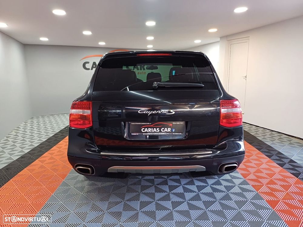 Porsche Cayenne S Tiptronic - 4