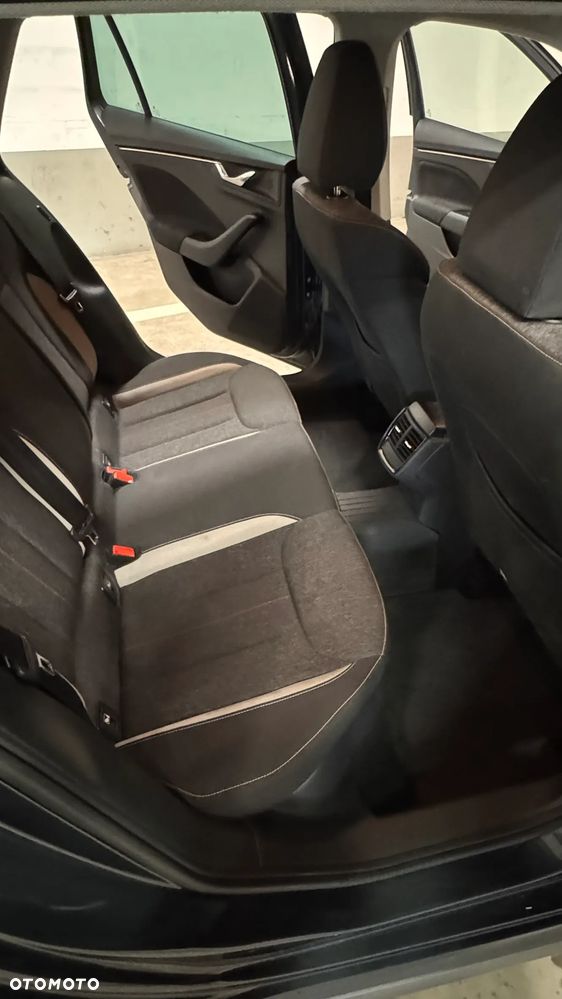 Skoda Kamiq 1.0 TSI Style DSG - 8