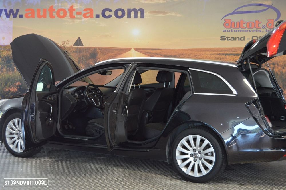 Opel Insignia Sports Tourer 2.0 CDTi Cosmo - 11