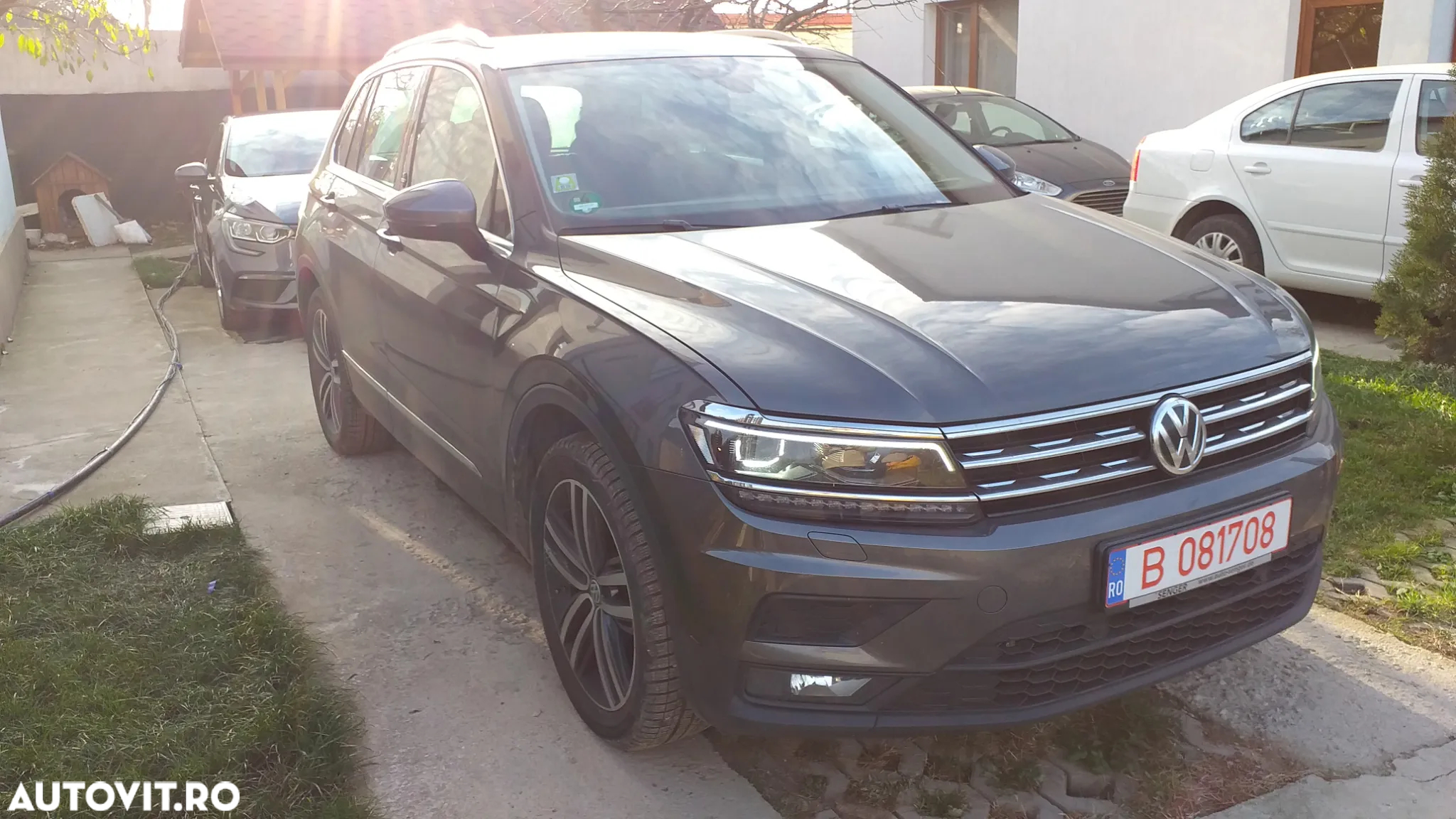 Volkswagen Tiguan - 3