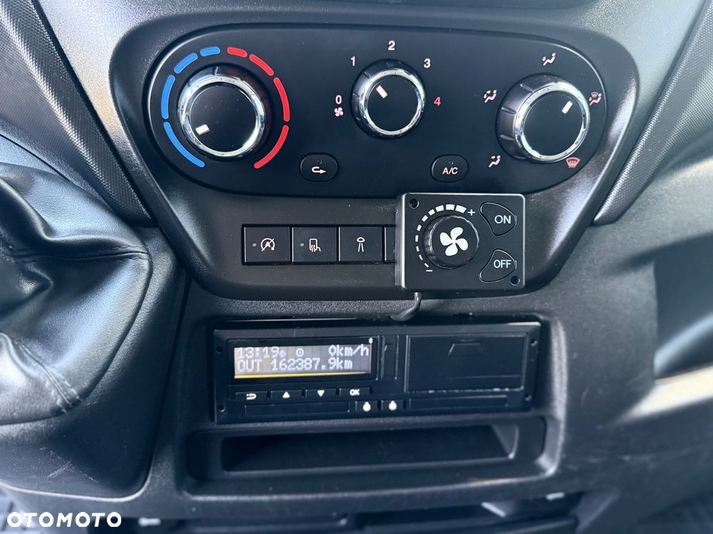 Iveco DAILY - 16