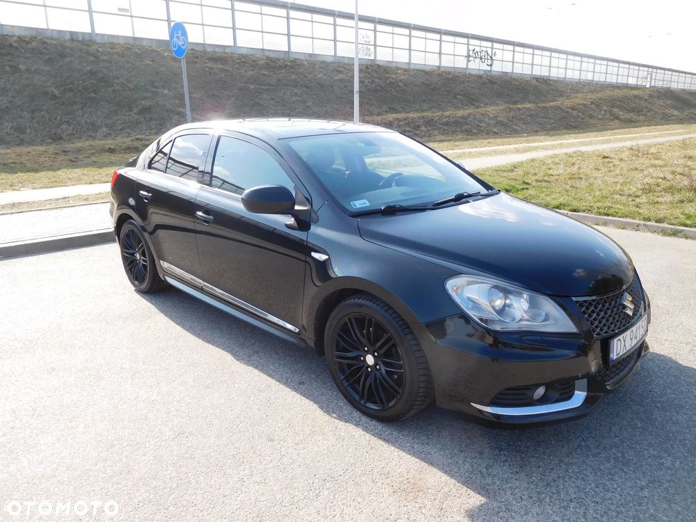 Suzuki Kizashi 2.4 Sport 4WD CVT - 2
