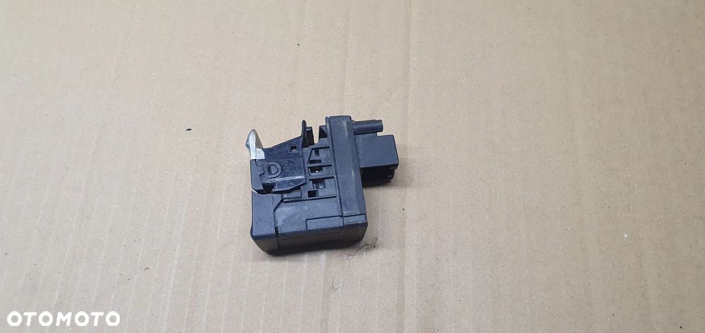 Przełącznik włącznik hamulca ręcznego Audi A4 B8 A5 8K1927225B - 3