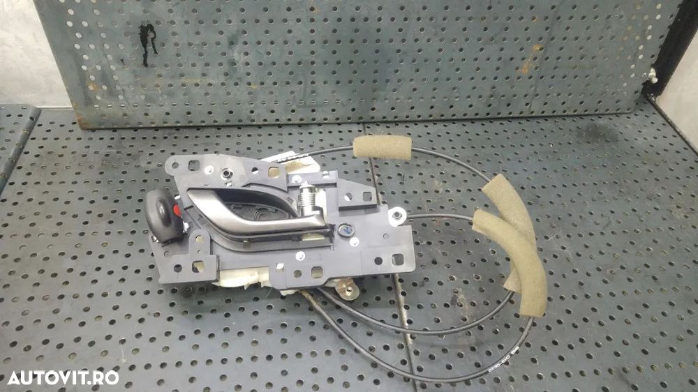 Maner interior cu broasca dreapta spate honda civic hatchback 72611smgg0 eul4903110a - 2