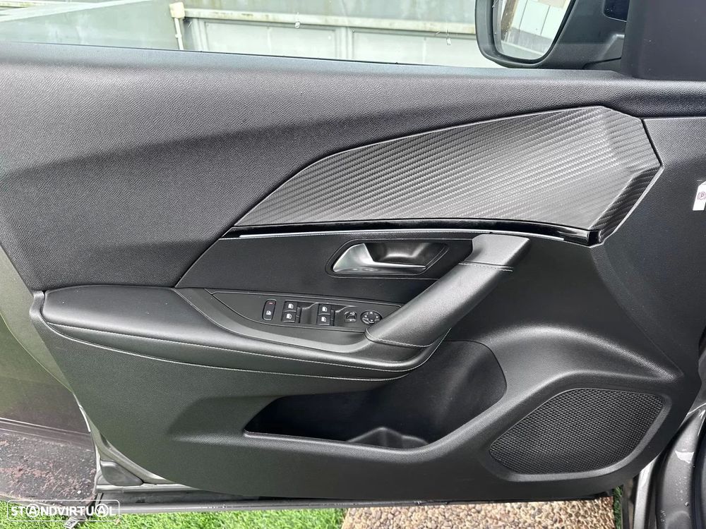 Peugeot 2008 1.2 PureTech GT - 25