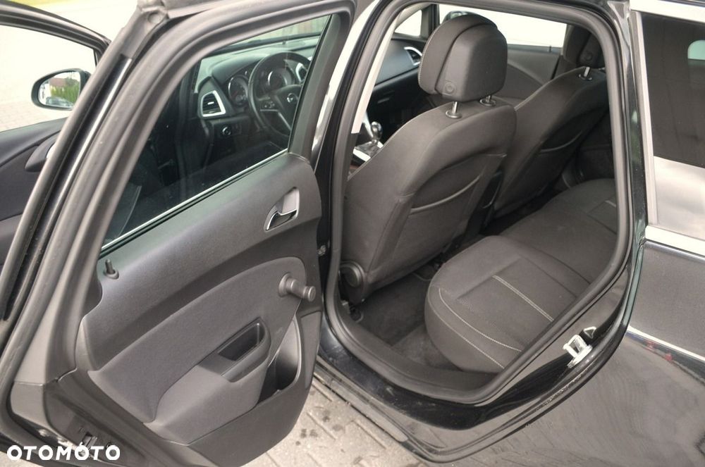Opel Astra - 16
