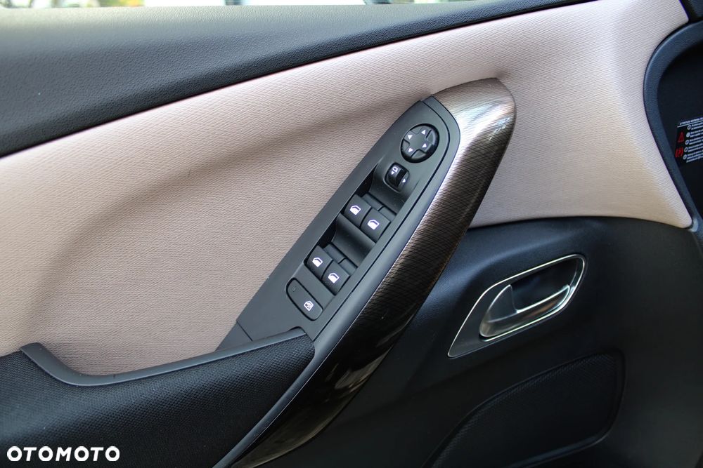 Citroën C4 Grand Picasso BlueHDi 150 EAT6 Exclusive - 25
