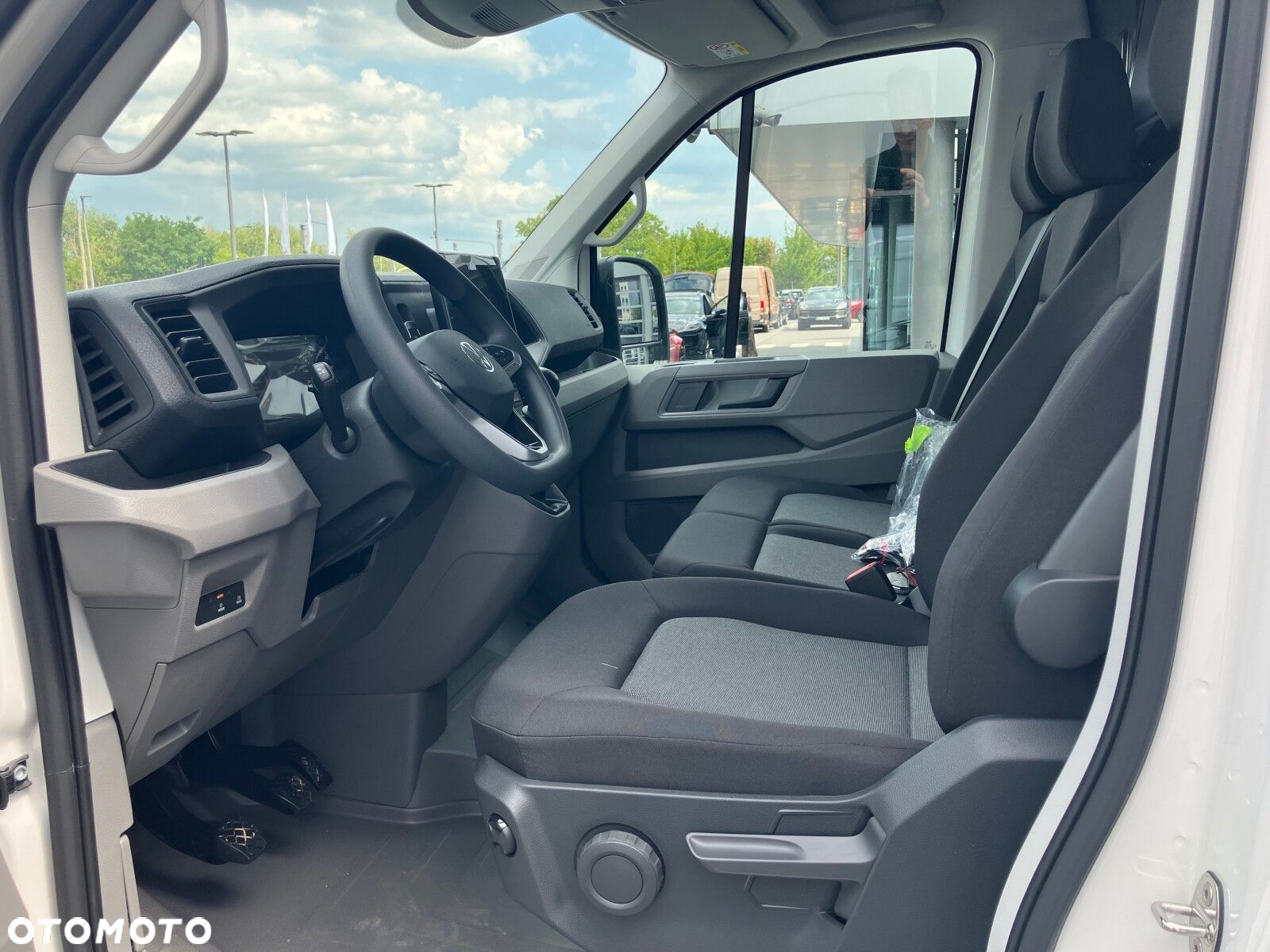 Volkswagen Crafter 35 2.0 TDI L3H3 3640 140 KM - 7