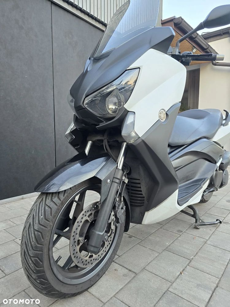 Yamaha X-max - 1