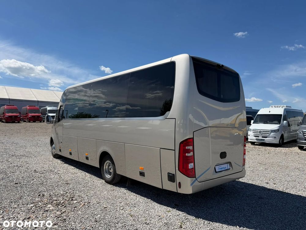 Mercedes-Benz Sprinter 519 - 10